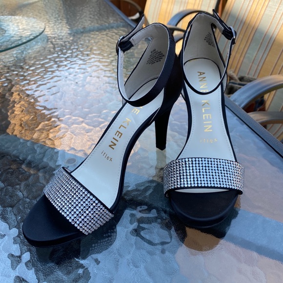 Brand new Anne Klein dressy sandals - Picture 1 of 8